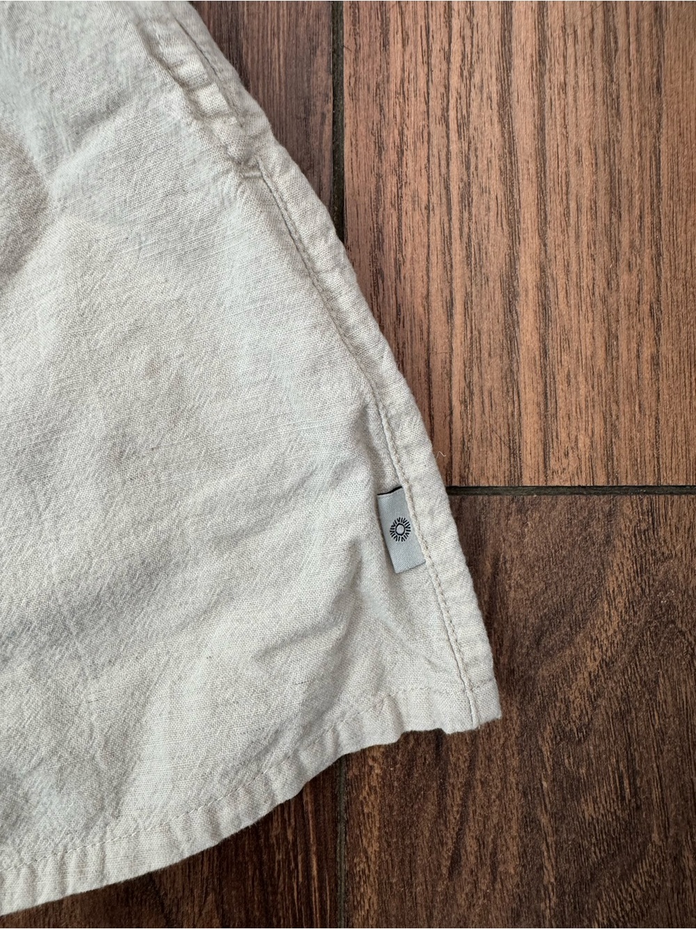 Rhythm - Cream Linen Shorts - Size 4 - Picture 3 of 5